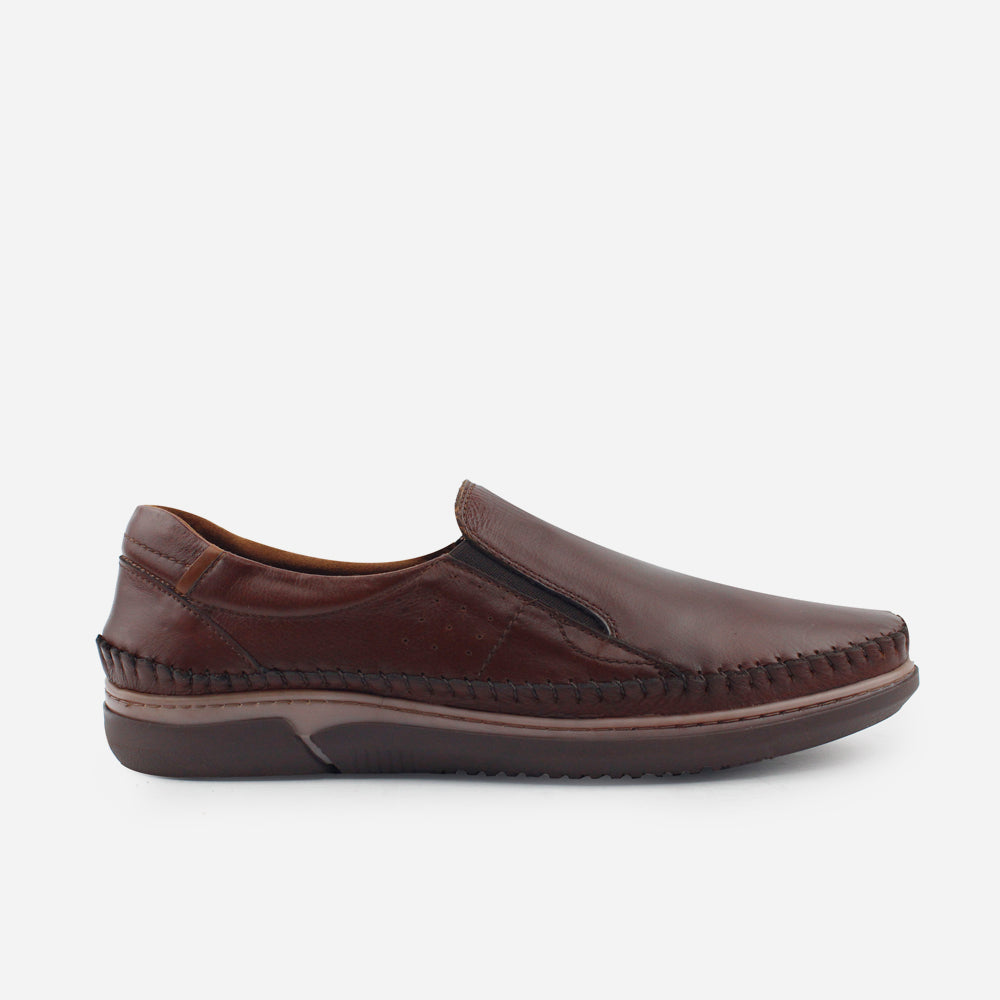 Mocasin plano mark de cuero para hombre - Café