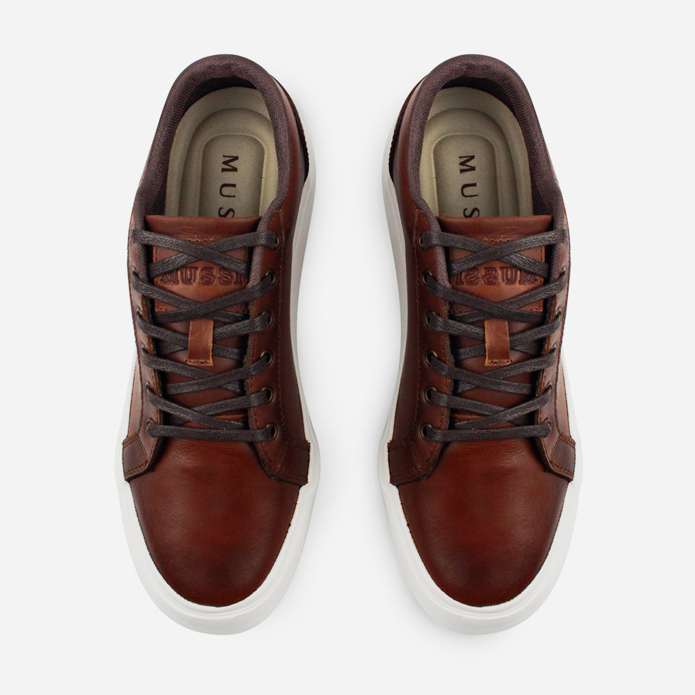 Tenis Sneakers mark de cuero para hombre - Café